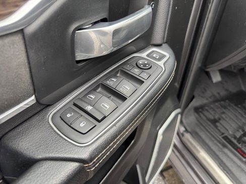 Used 2019 RAM 2500 Laramie image 10