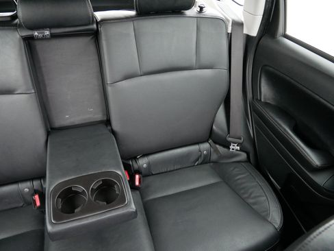 Used 2018 Subaru Forester 2.5i Limited image 14