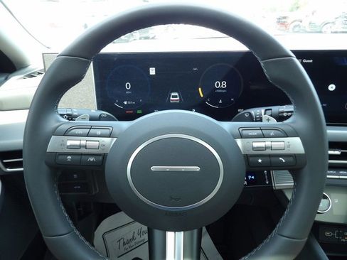 Used 2025 Hyundai Sonata SEL FWD image 15