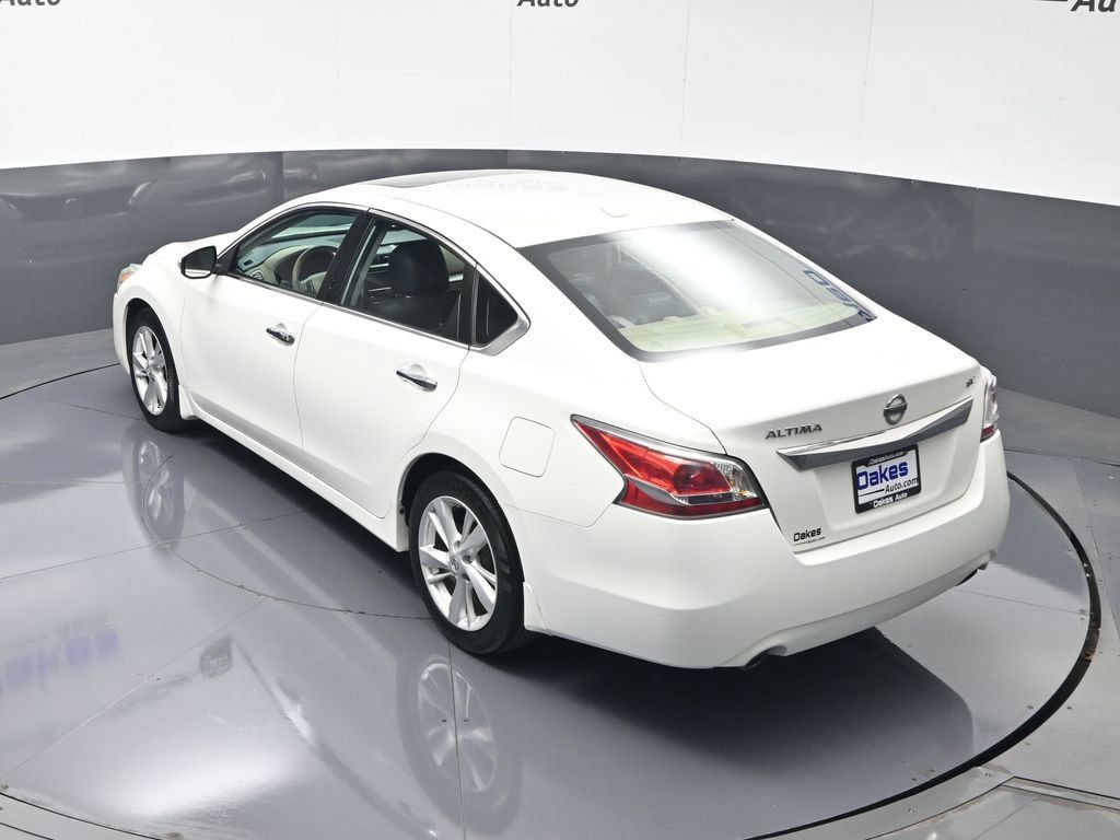 Used 2015 Nissan Altima 2.5 SV w/ Convenience Package FWD image 49
