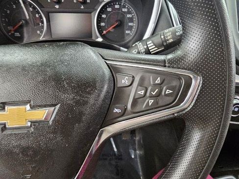 Used 2021 Chevrolet Equinox LT AWD/4WD image 18