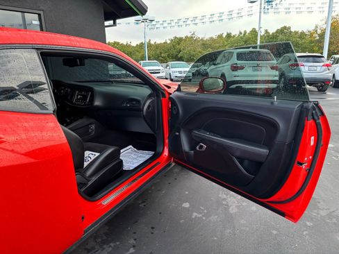 Used 2022 Dodge Challenger GT w/ Plus Package image 11