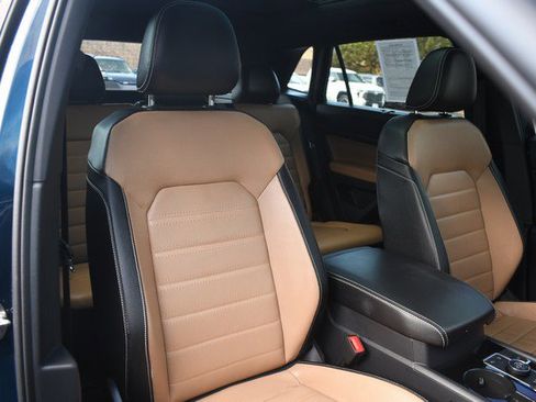 Used 2023 Volkswagen Atlas Cross Sport SEL Premium R-Line image 27