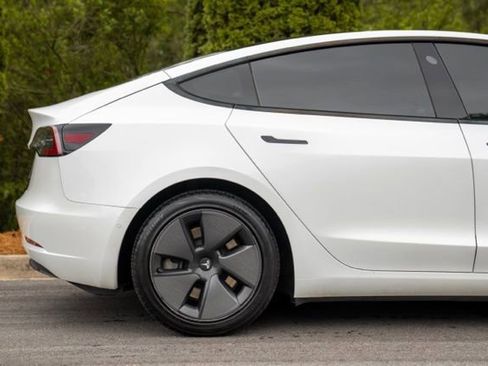 Used 2021 Tesla Model 3 Standard Range Plus RWD image 13