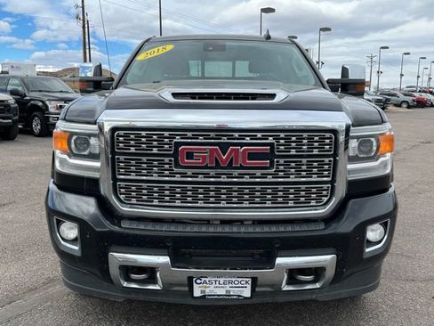 Used 2018 GMC Sierra 2500 Denali w/ Duramax Plus Package image 10