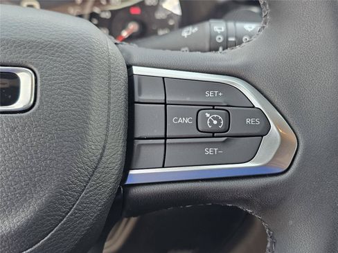 New 2026 Jeep Compass Latitude AWD/4WD image 21