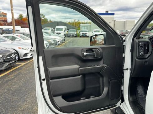 Used 2024 Chevrolet Silverado 1500 Custom image 19