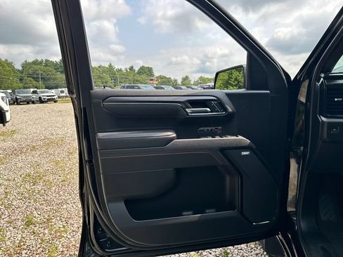 Used 2025 GMC Sierra 1500 AT4 w/ Technology Package AWD/4WD image 24