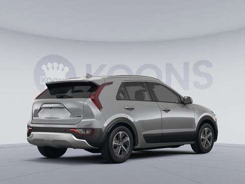 Used 2024 Kia Niro EX FWD image 4