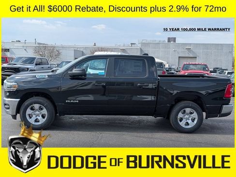 New 2026 RAM 1500 4x4 Crew Cab image 3