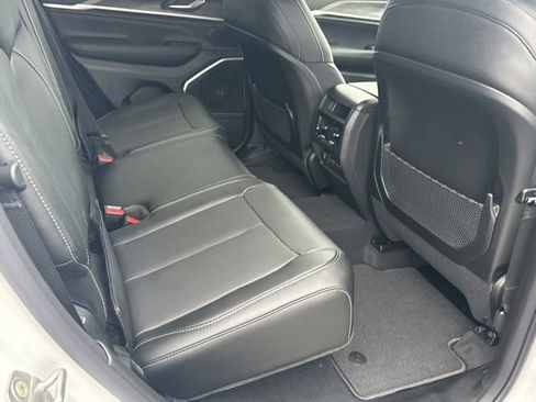 New 2026 Jeep Grand Cherokee Limited image 15