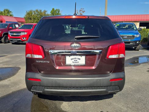 Used 2013 Kia Sorento LX image 5