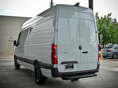 New 2025 Mercedes-Benz Sprinter 2500 image 5