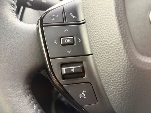 Used 2023 Subaru Solterra AWD image 20
