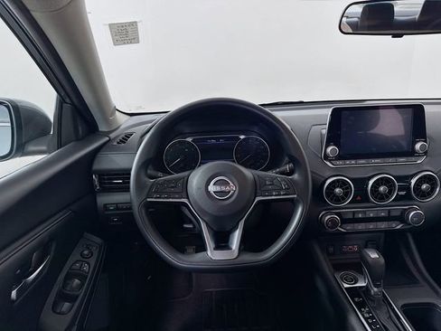Used 2024 Nissan Sentra SV image 21