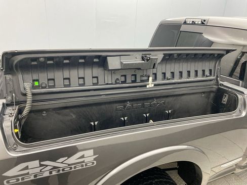 Used 2019 RAM 2500 Limited AWD/4WD image 29