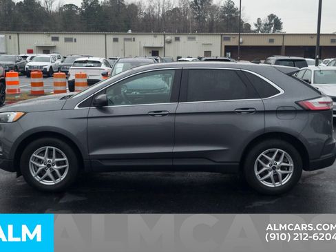 Used 2024 Ford Edge SEL image 11