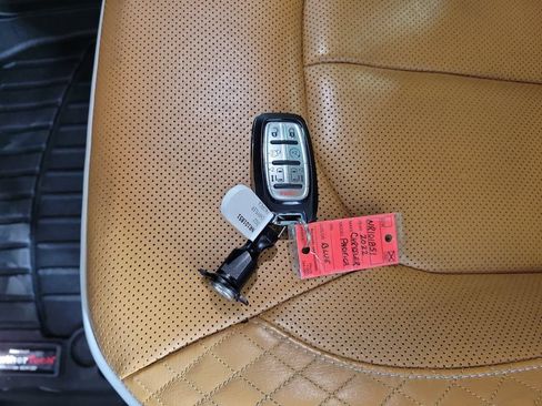 Used 2022 Chrysler Pacifica Pinnacle FWD image 28