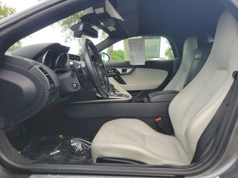 Used 2017 Jaguar F-TYPE Convertible image 10