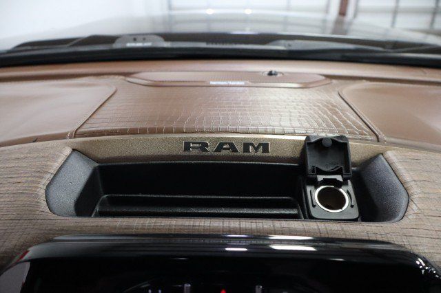 Used 2022 RAM 3500 Limited AWD/4WD image 71