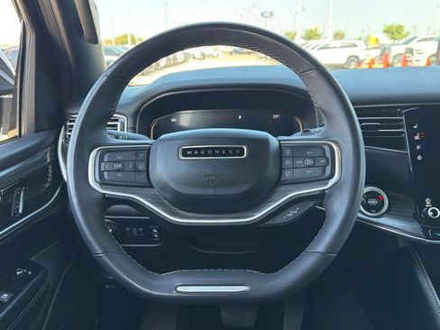 Used 2024 Jeep Wagoneer Series II w/ Flexible Seating Group AWD/4WD image 20