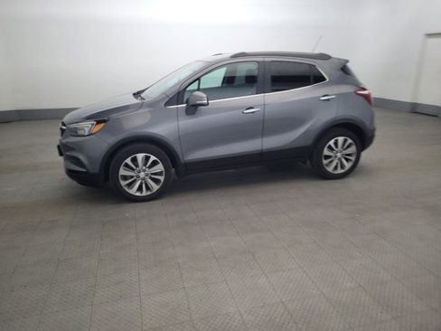 Used 2019 Buick Encore Preferred FWD image 2