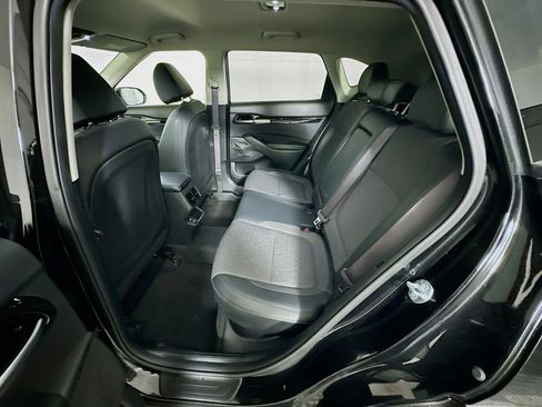 Used 2025 Kia Seltos S image 29