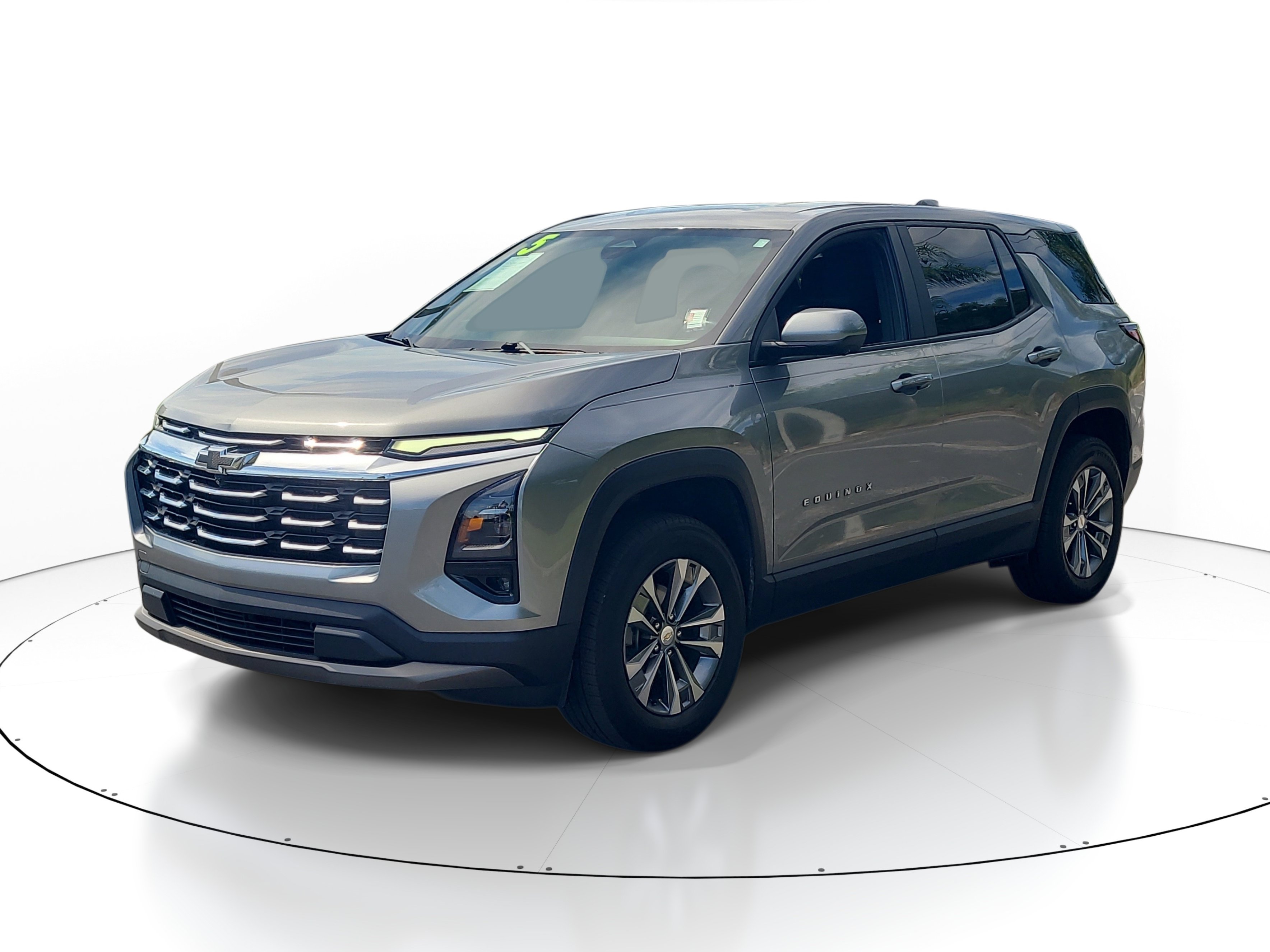 Used 2025 Chevrolet Equinox LT w/ Safety and Technology Package FWD image 3