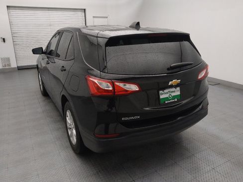 Used 2020 Chevrolet Equinox LS w/ LS Convenience Package FWD image 5
