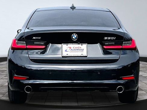 Used 2020 BMW 330i xDrive Sedan AWD/4WD image 6