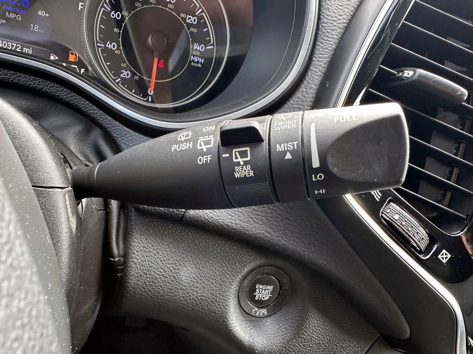 Used 2019 Jeep Cherokee Limited AWD/4WD image 20