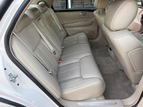 Used 2010 Cadillac DTS Luxury image 14