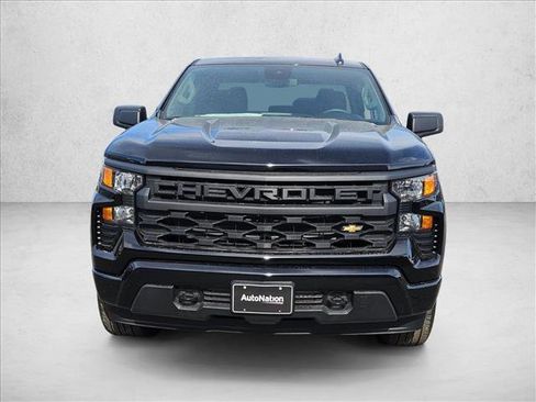 New 2026 Chevrolet Silverado 1500 Custom image 2