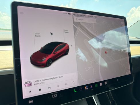 Used 2018 Tesla Model 3 Long Range RWD image 24