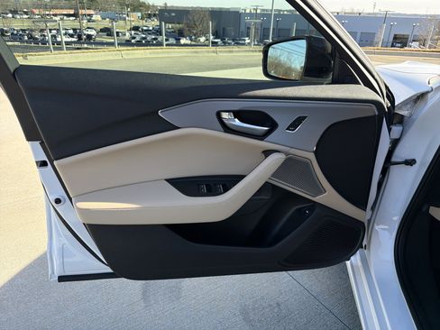 Certified 2025 Acura TLX w/Technology Package image 14