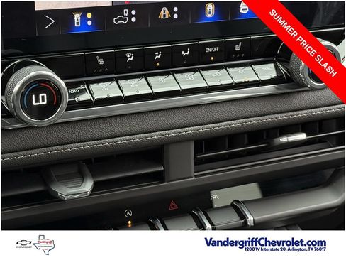 New 2026 Chevrolet Colorado LT w/ LT Convenience Package AWD/4WD image 17
