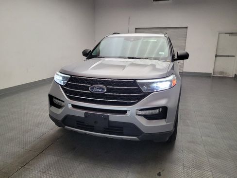 Used 2020 Ford Explorer XLT w/ Equipment Group 202A RWD image 15