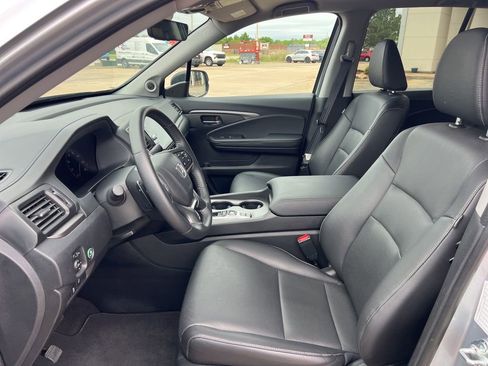 Certified 2025 Honda Ridgeline RTL image 10