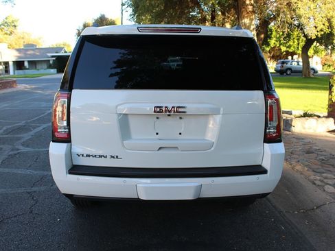 Used 2018 GMC Yukon XL SLT image 43