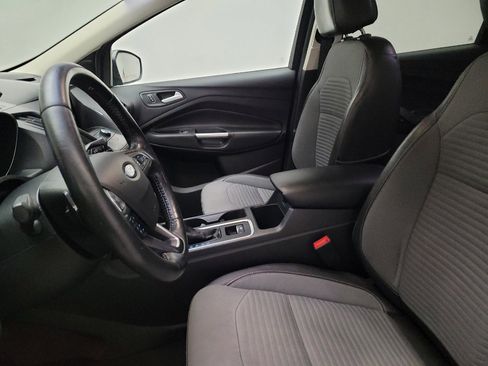 Used 2017 Ford Escape SE w/ Equipment Group 201A FWD image 17