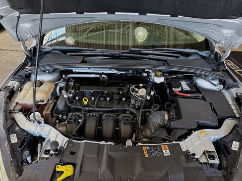 Used 2018 Ford Focus SEL FWD image 26