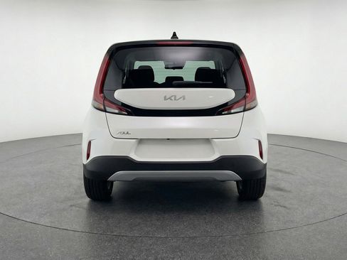 Used 2025 Kia Soul LX w/ LX Technology Package image 7