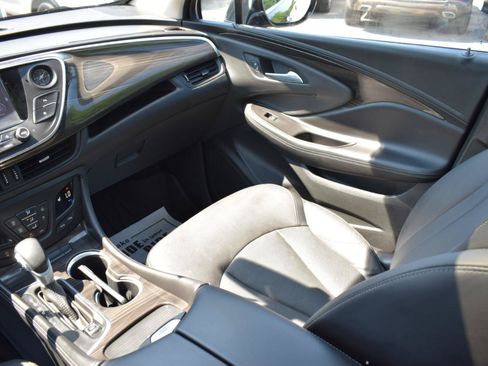 Used 2019 Buick Envision Essence FWD image 18