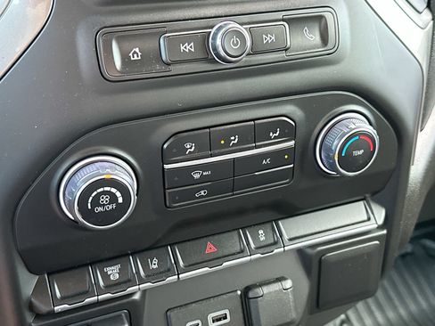 Used 2025 Chevrolet Silverado 3500 W/T AWD/4WD image 18