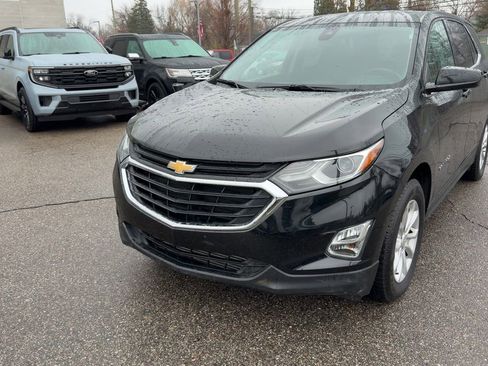Used 2020 Chevrolet Equinox LT image 3