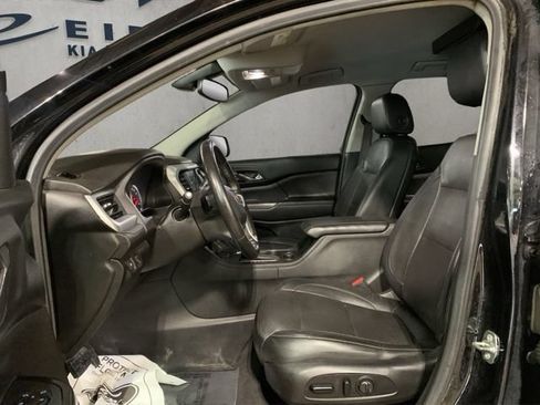 Used 2018 GMC Acadia SLT AWD/4WD image 2