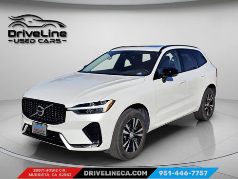 Used 2025 Volvo XC60 B5 Core image 1