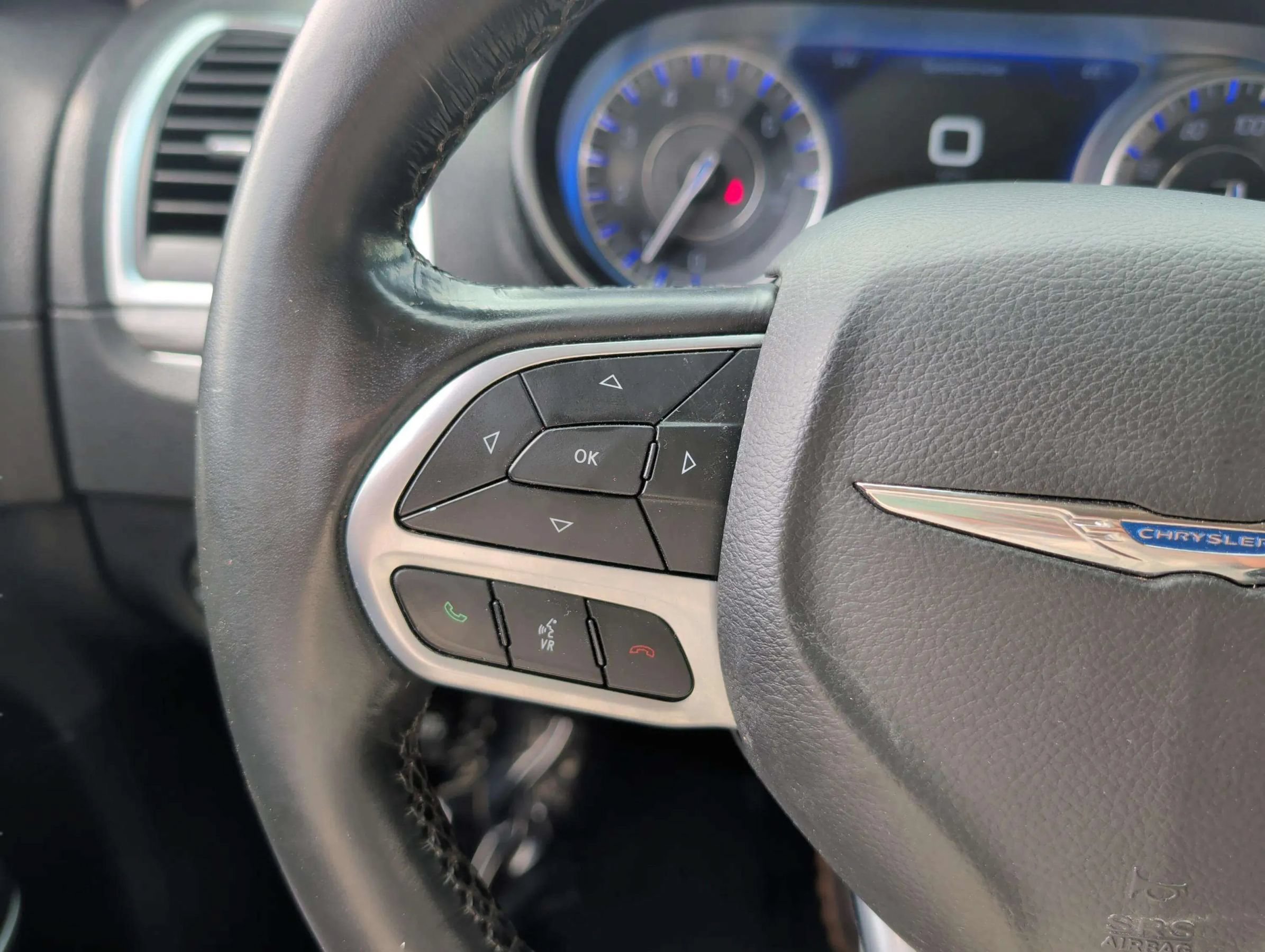 Used 2021 Chrysler 300 Touring RWD image 23