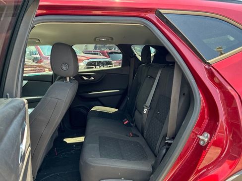 Used 2019 Chevrolet Blazer LT FWD image 19