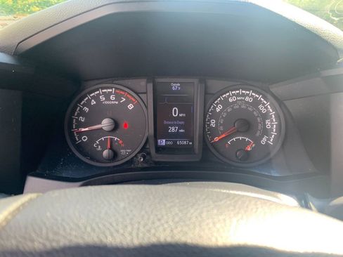 Used 2022 Toyota Tacoma SR AWD/4WD image 29